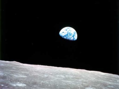 apollo_8_earthrise_2