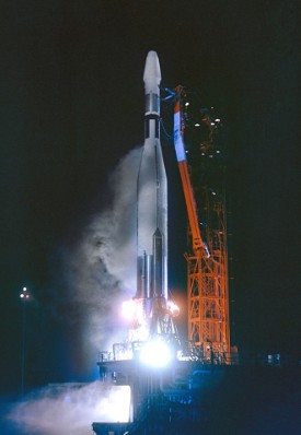 Mariner_2_Launch_br-660x956