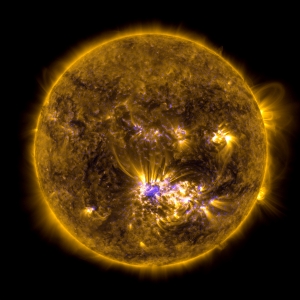 667449main_20120712-Sun-fullDisk